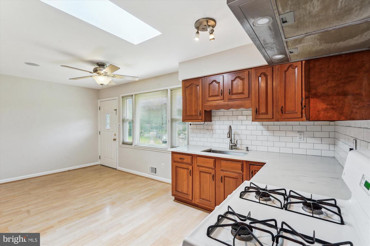 5309 JUXON PL, SPRINGFIELD, Virginia 22151, 3 Bedrooms Bedrooms, ,2 BathroomsBathrooms,Residential,For sale,5309 JUXON PL,VAFX2255796 MLS # VAFX2255796