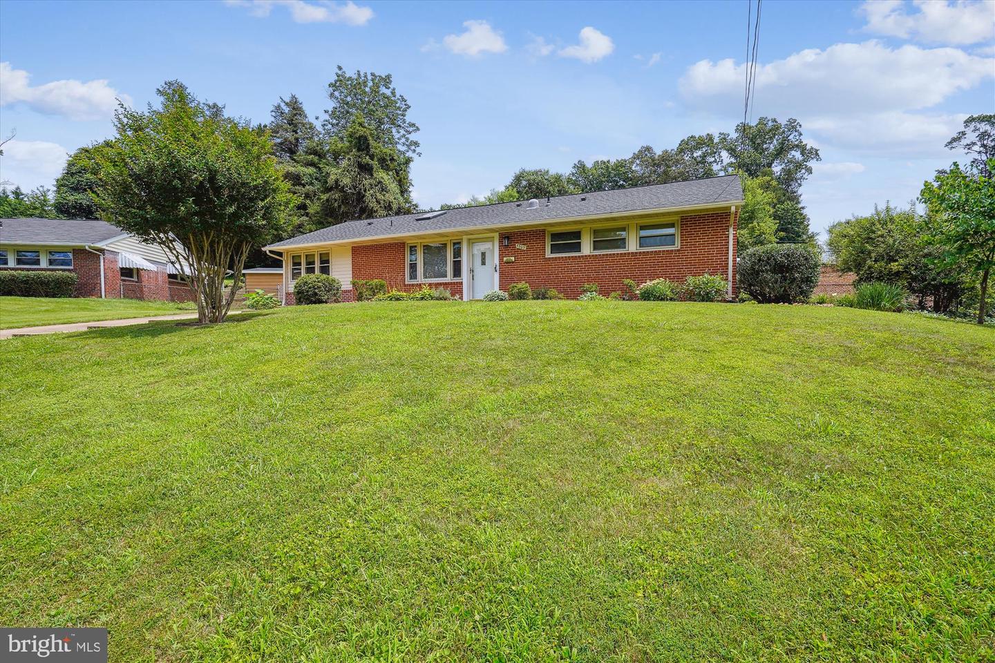 5309 JUXON PL, SPRINGFIELD, Virginia 22151, 3 Bedrooms Bedrooms, ,2 BathroomsBathrooms,Residential,For sale,5309 JUXON PL,VAFX2255796 MLS # VAFX2255796