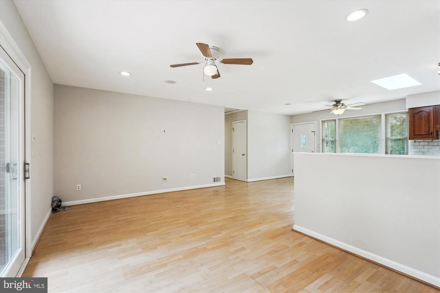 5309 JUXON PL, SPRINGFIELD, Virginia 22151, 3 Bedrooms Bedrooms, ,2 BathroomsBathrooms,Residential,For sale,5309 JUXON PL,VAFX2255796 MLS # VAFX2255796
