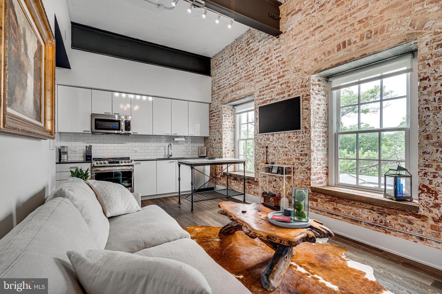 515 N WASHINGTON ST #304, ALEXANDRIA, Virginia 22314, ,1 BathroomBathrooms,Residential,For sale,515 N WASHINGTON ST #304,VAAX2047488 MLS # VAAX2047488