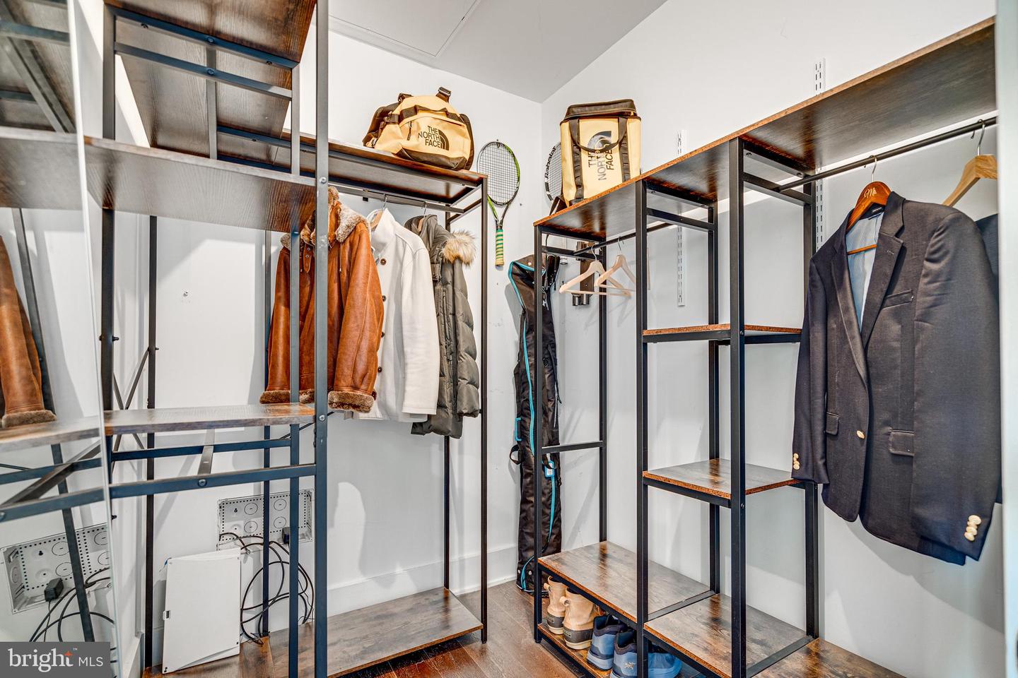 515 N WASHINGTON ST #304, ALEXANDRIA, Virginia 22314, ,1 BathroomBathrooms,Residential,For sale,515 N WASHINGTON ST #304,VAAX2047488 MLS # VAAX2047488