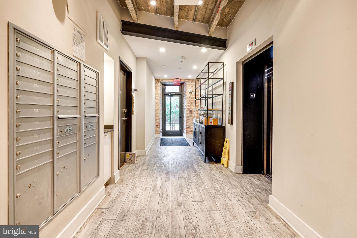 515 N WASHINGTON ST #304, ALEXANDRIA, Virginia 22314, ,1 BathroomBathrooms,Residential,For sale,515 N WASHINGTON ST #304,VAAX2047488 MLS # VAAX2047488