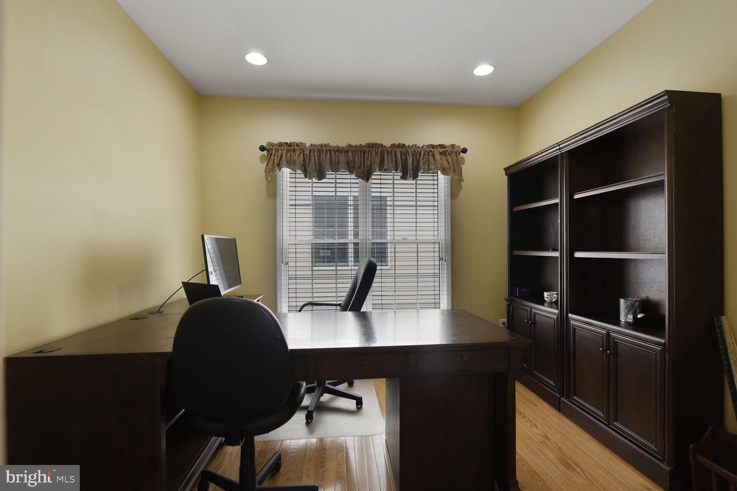 25944 DONOVAN DR, CHANTILLY, Virginia 20152, 5 Bedrooms Bedrooms, ,3 BathroomsBathrooms,Residential,For sale,25944 DONOVAN DR,VALO2102118 MLS # VALO2102118