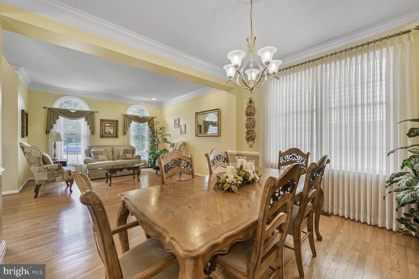 25944 DONOVAN DR, CHANTILLY, Virginia 20152, 5 Bedrooms Bedrooms, ,3 BathroomsBathrooms,Residential,For sale,25944 DONOVAN DR,VALO2102118 MLS # VALO2102118