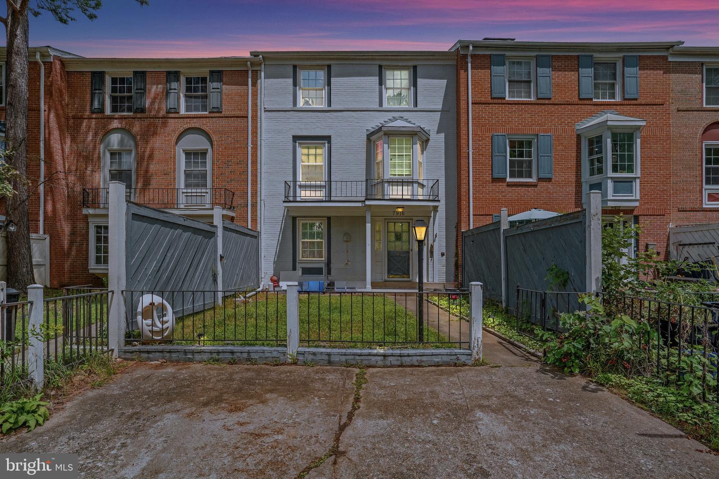 7916 CENTRAL PARK CIR, ALEXANDRIA, Virginia 22309, 4 Bedrooms Bedrooms, ,2 BathroomsBathrooms,Residential,For sale,7916 CENTRAL PARK CIR,VAFX2255472 MLS # VAFX2255472