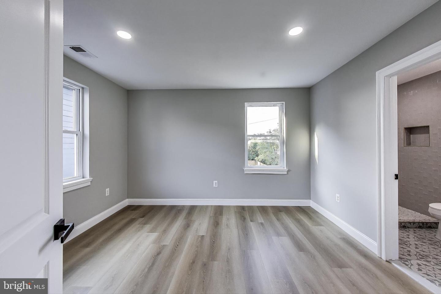 1008 LAFAYETTE BLVD, FREDERICKSBURG, Virginia 22401, 4 Bedrooms Bedrooms, ,2 BathroomsBathrooms,Residential,For sale,1008 LAFAYETTE BLVD,VAFB2008580 MLS # VAFB2008580
