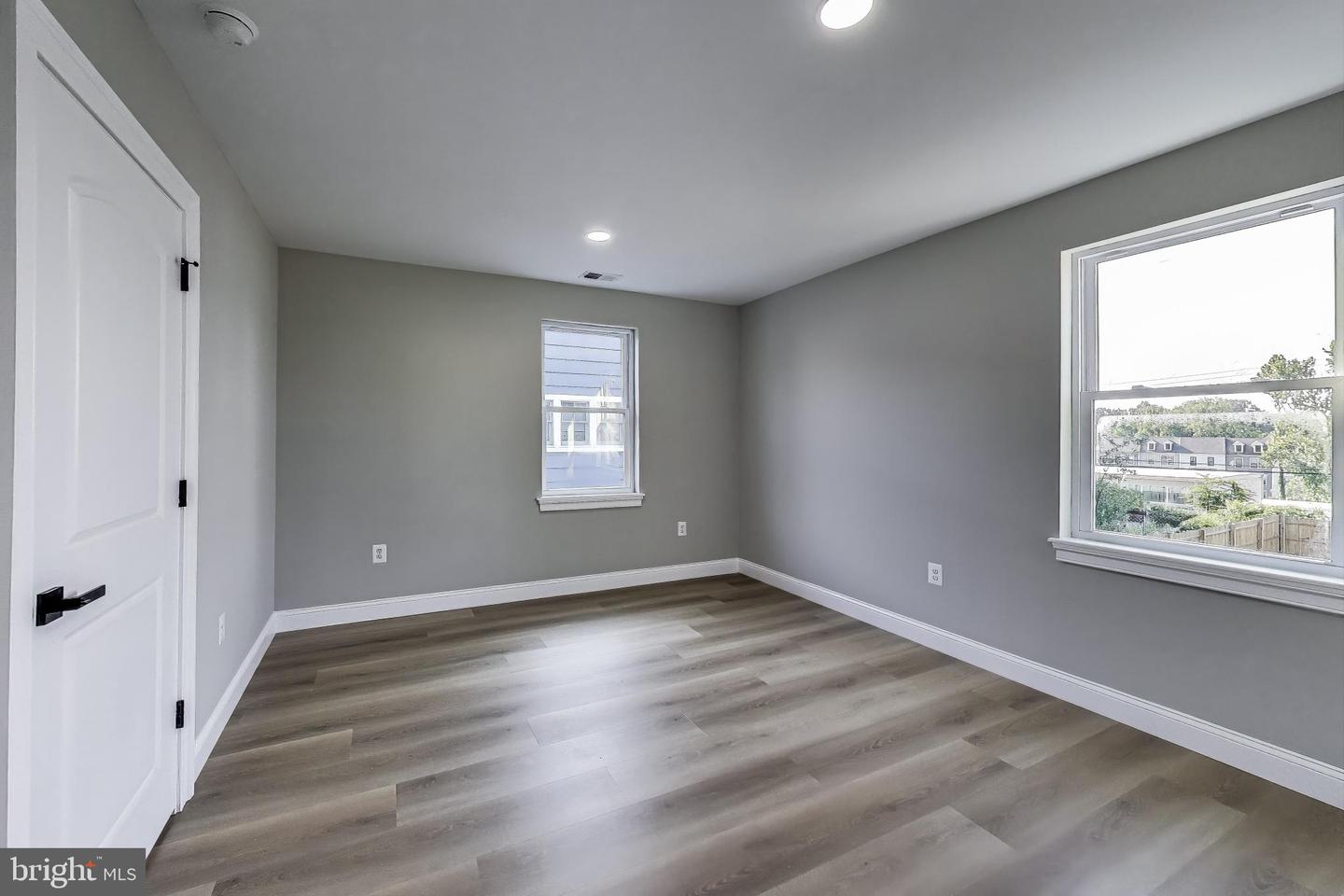 1008 LAFAYETTE BLVD, FREDERICKSBURG, Virginia 22401, 4 Bedrooms Bedrooms, ,2 BathroomsBathrooms,Residential,For sale,1008 LAFAYETTE BLVD,VAFB2008580 MLS # VAFB2008580