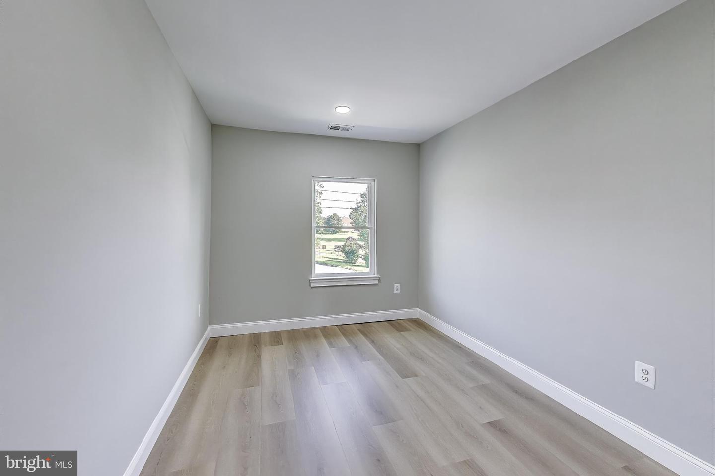 1008 LAFAYETTE BLVD, FREDERICKSBURG, Virginia 22401, 4 Bedrooms Bedrooms, ,2 BathroomsBathrooms,Residential,For sale,1008 LAFAYETTE BLVD,VAFB2008580 MLS # VAFB2008580