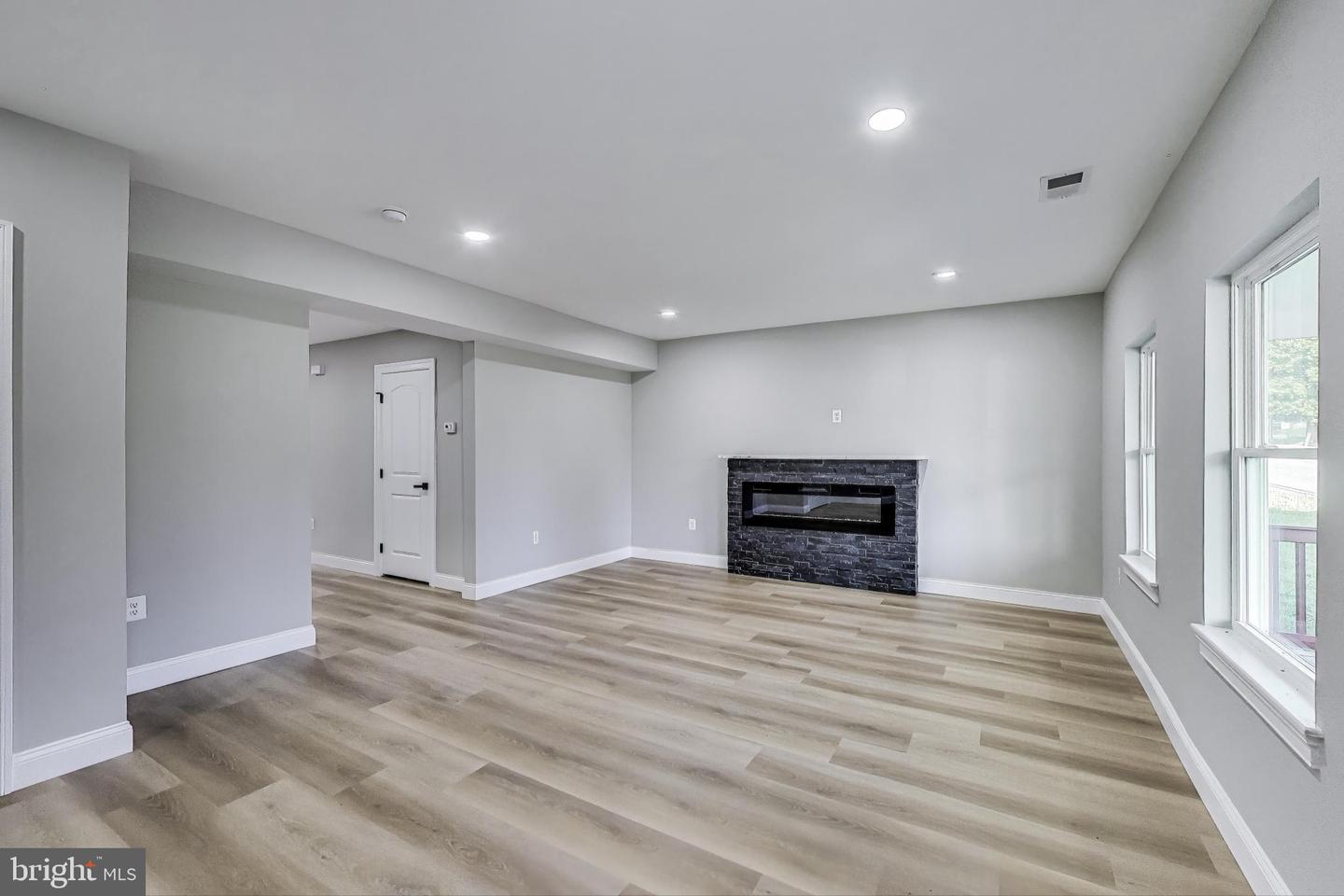 1008 LAFAYETTE BLVD, FREDERICKSBURG, Virginia 22401, 4 Bedrooms Bedrooms, ,2 BathroomsBathrooms,Residential,For sale,1008 LAFAYETTE BLVD,VAFB2008580 MLS # VAFB2008580