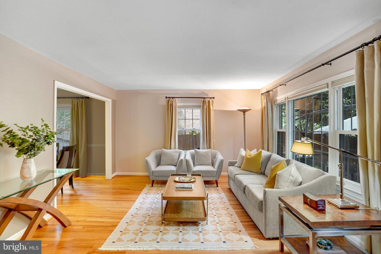 2416 FALLS PLACE CT, FALLS CHURCH, Virginia 22043, 3 Bedrooms Bedrooms, ,2 BathroomsBathrooms,Residential,For sale,2416 FALLS PLACE CT,VAFX2255510 MLS # VAFX2255510