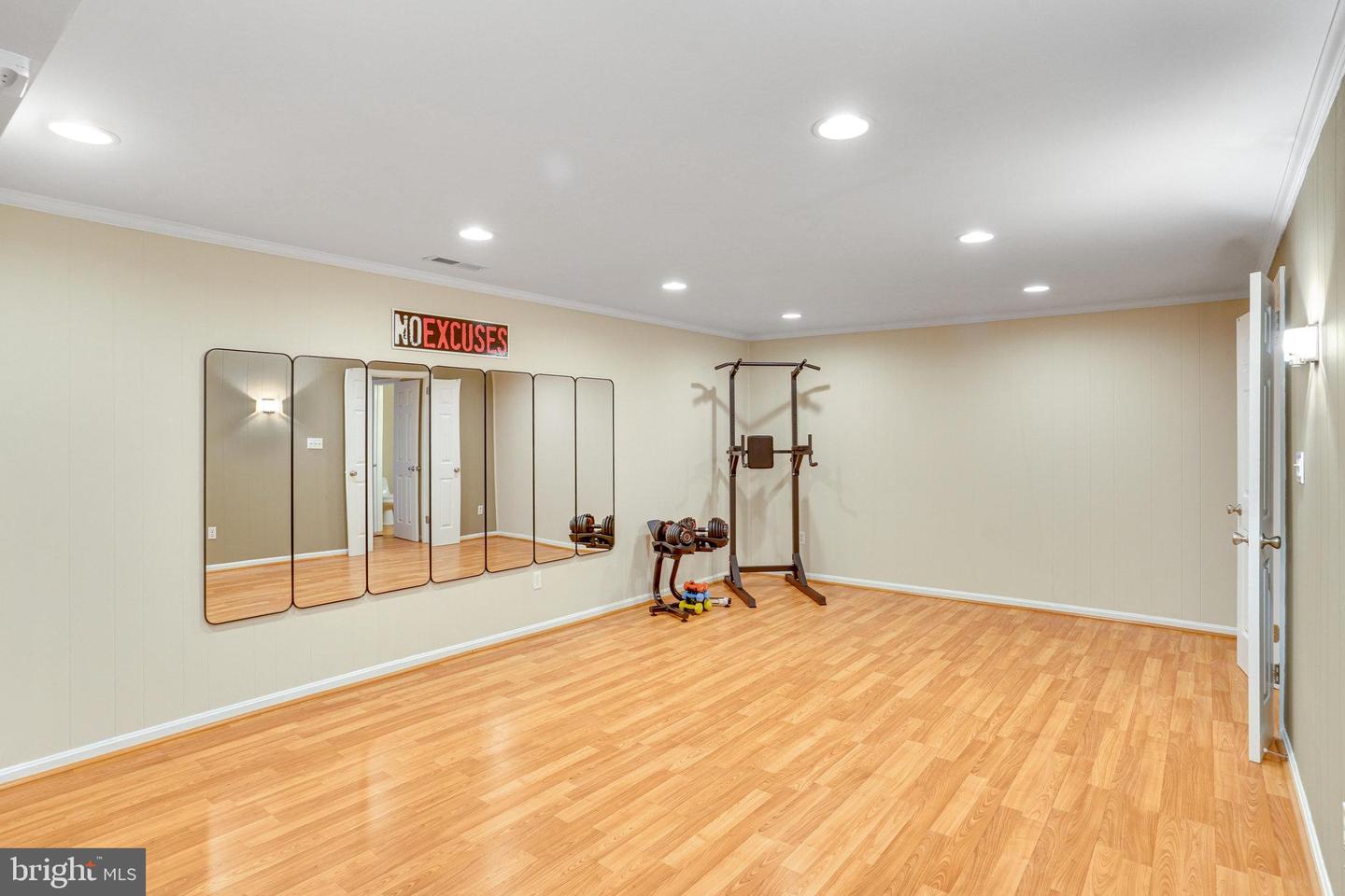 2416 FALLS PLACE CT, FALLS CHURCH, Virginia 22043, 3 Bedrooms Bedrooms, ,2 BathroomsBathrooms,Residential,For sale,2416 FALLS PLACE CT,VAFX2255510 MLS # VAFX2255510