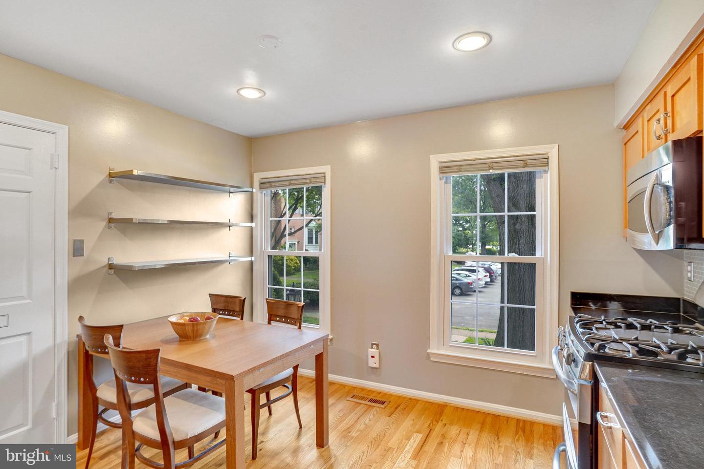 2416 FALLS PLACE CT, FALLS CHURCH, Virginia 22043, 3 Bedrooms Bedrooms, ,2 BathroomsBathrooms,Residential,For sale,2416 FALLS PLACE CT,VAFX2255510 MLS # VAFX2255510