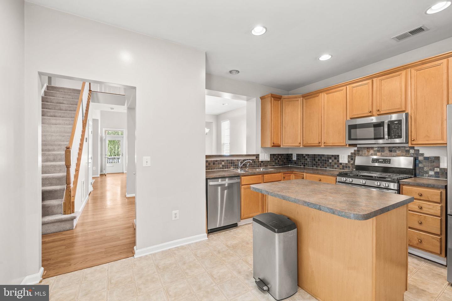 9408 ROSEBUD CT, MANASSAS PARK, Virginia 20111, 3 Bedrooms Bedrooms, ,3 BathroomsBathrooms,Residential,For sale,9408 ROSEBUD CT,VAMP2003160 MLS # VAMP2003160
