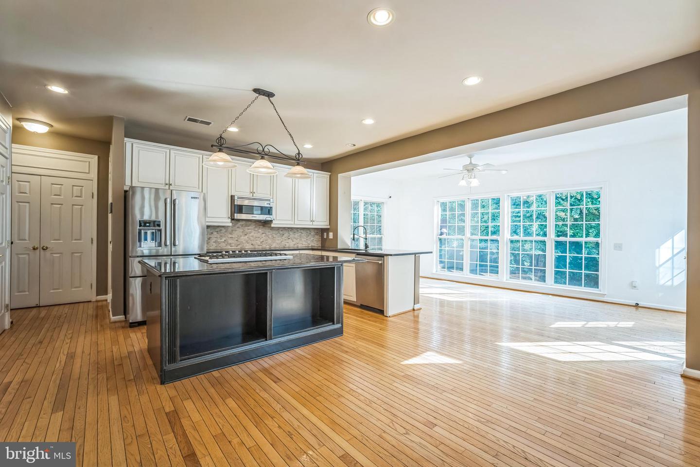 7690 VISIONARY CT, MANASSAS, Virginia 20112, 5 Bedrooms Bedrooms, ,4 BathroomsBathrooms,Residential,For sale,7690 VISIONARY CT,VAPW2099250 MLS # VAPW2099250