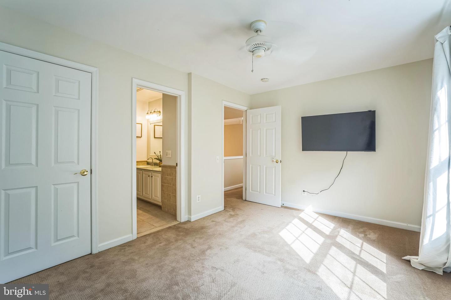 7690 VISIONARY CT, MANASSAS, Virginia 20112, 5 Bedrooms Bedrooms, ,4 BathroomsBathrooms,Residential,For sale,7690 VISIONARY CT,VAPW2099250 MLS # VAPW2099250