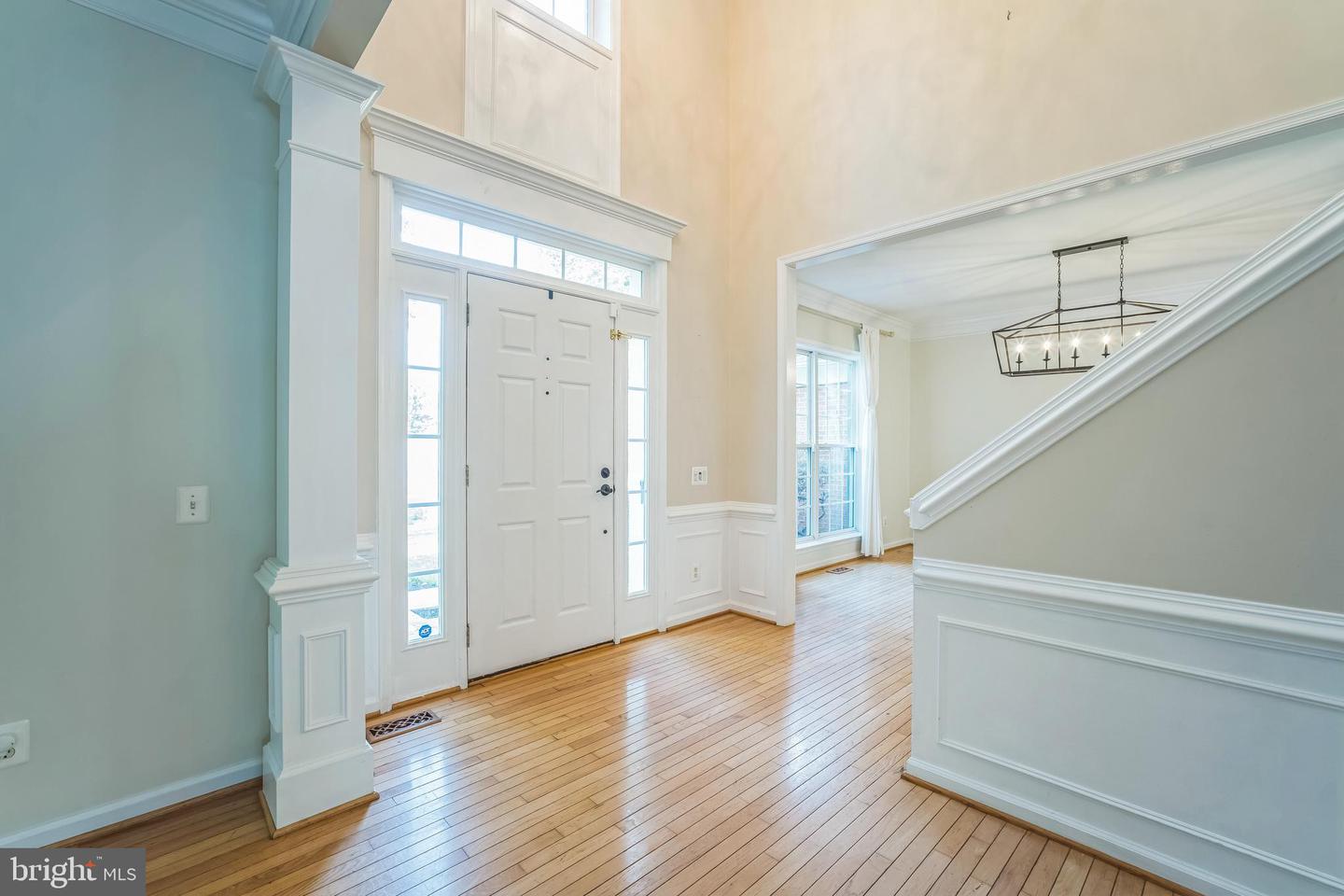 7690 VISIONARY CT, MANASSAS, Virginia 20112, 5 Bedrooms Bedrooms, ,4 BathroomsBathrooms,Residential,For sale,7690 VISIONARY CT,VAPW2099250 MLS # VAPW2099250