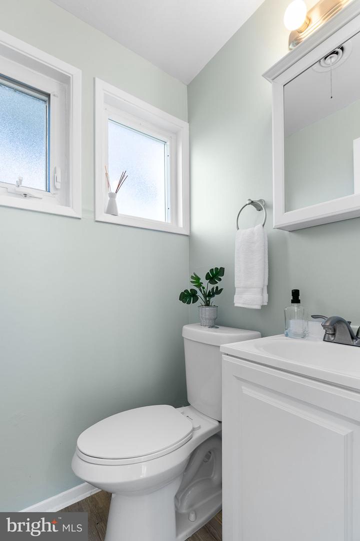 5608 ETON CT, ALEXANDRIA, Virginia 22312, 3 Bedrooms Bedrooms, ,1 BathroomBathrooms,Residential,For sale,5608 ETON CT,VAFX2255580 MLS # VAFX2255580