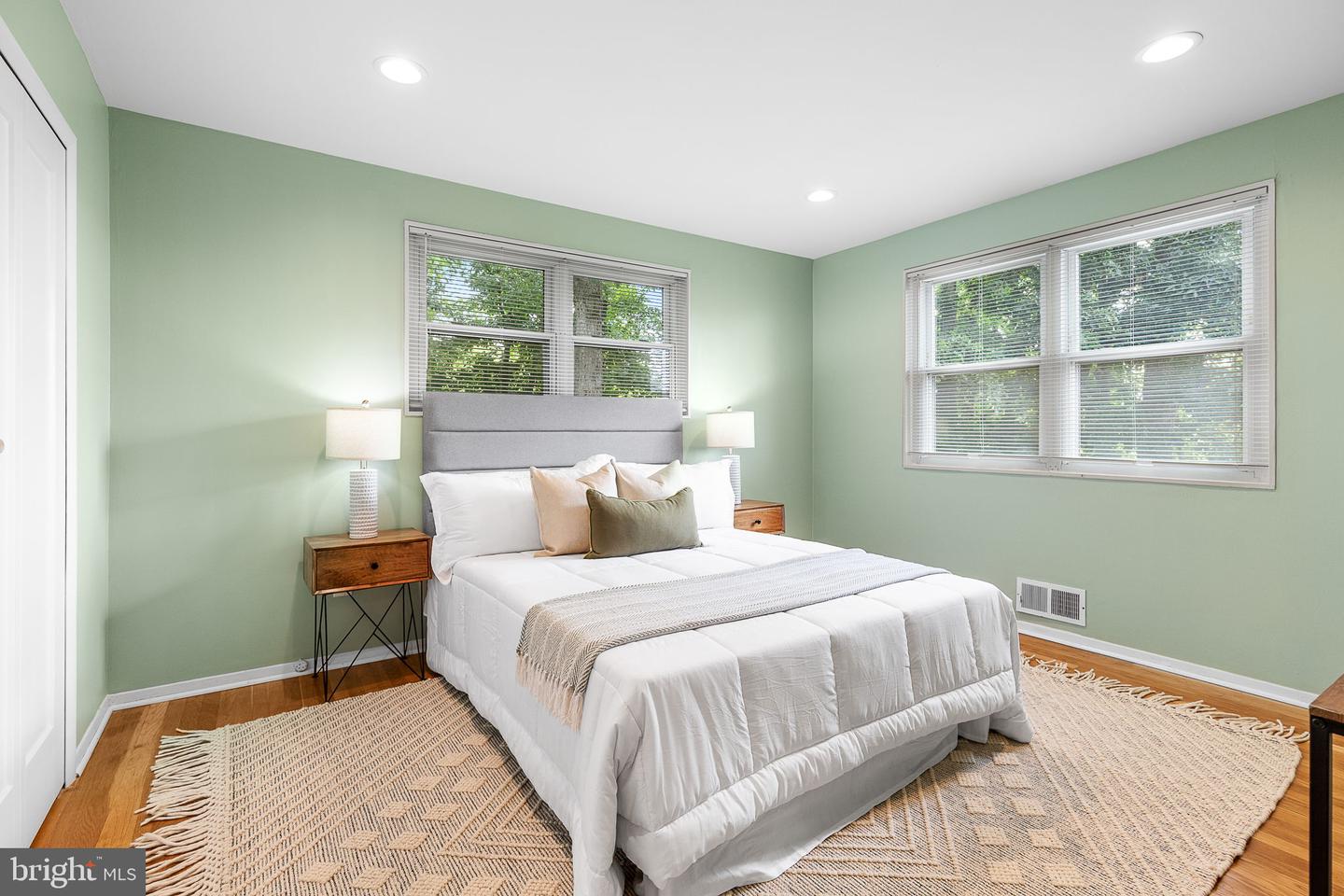 5608 ETON CT, ALEXANDRIA, Virginia 22312, 3 Bedrooms Bedrooms, ,1 BathroomBathrooms,Residential,For sale,5608 ETON CT,VAFX2255580 MLS # VAFX2255580