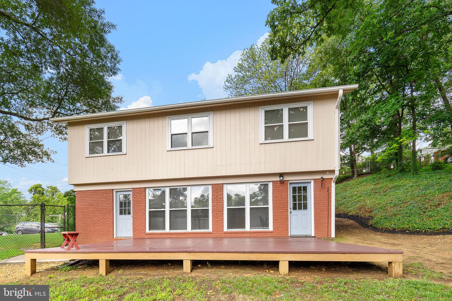 5608 ETON CT, ALEXANDRIA, Virginia 22312, 3 Bedrooms Bedrooms, ,1 BathroomBathrooms,Residential,For sale,5608 ETON CT,VAFX2255580 MLS # VAFX2255580