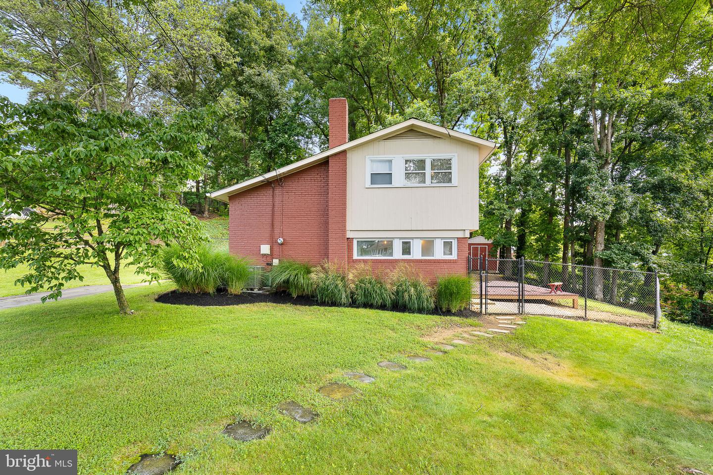 5608 ETON CT, ALEXANDRIA, Virginia 22312, 3 Bedrooms Bedrooms, ,1 BathroomBathrooms,Residential,For sale,5608 ETON CT,VAFX2255580 MLS # VAFX2255580