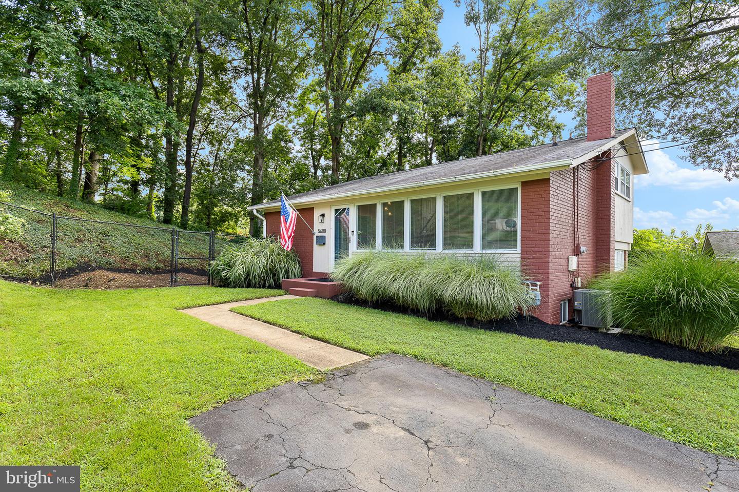 5608 ETON CT, ALEXANDRIA, Virginia 22312, 3 Bedrooms Bedrooms, ,1 BathroomBathrooms,Residential,For sale,5608 ETON CT,VAFX2255580 MLS # VAFX2255580