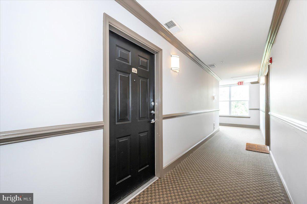 3851 ARISTOTLE CT #1-418, FAIRFAX, Virginia 22030, 1 Bedroom Bedrooms, ,1 BathroomBathrooms,Residential,For sale,3851 ARISTOTLE CT #1-418,VAFX2255592 MLS # VAFX2255592
