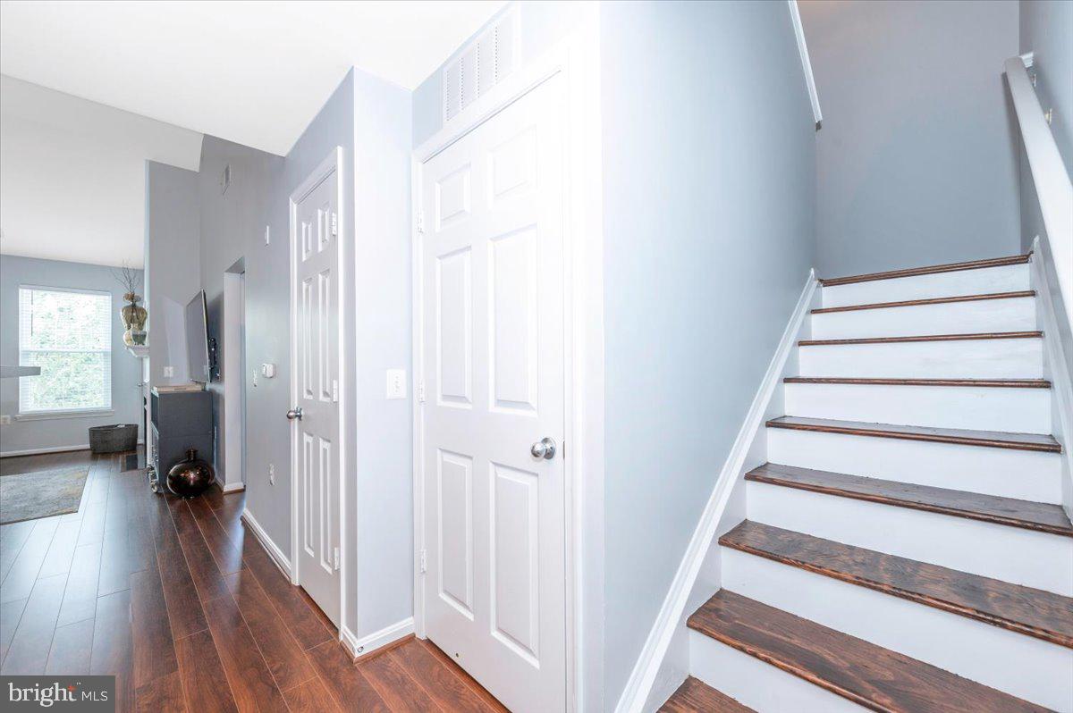 3851 ARISTOTLE CT #1-418, FAIRFAX, Virginia 22030, 1 Bedroom Bedrooms, ,1 BathroomBathrooms,Residential,For sale,3851 ARISTOTLE CT #1-418,VAFX2255592 MLS # VAFX2255592