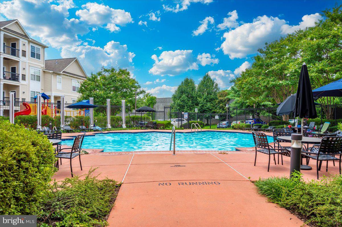 3851 ARISTOTLE CT #1-418, FAIRFAX, Virginia 22030, 1 Bedroom Bedrooms, ,1 BathroomBathrooms,Residential,For sale,3851 ARISTOTLE CT #1-418,VAFX2255592 MLS # VAFX2255592