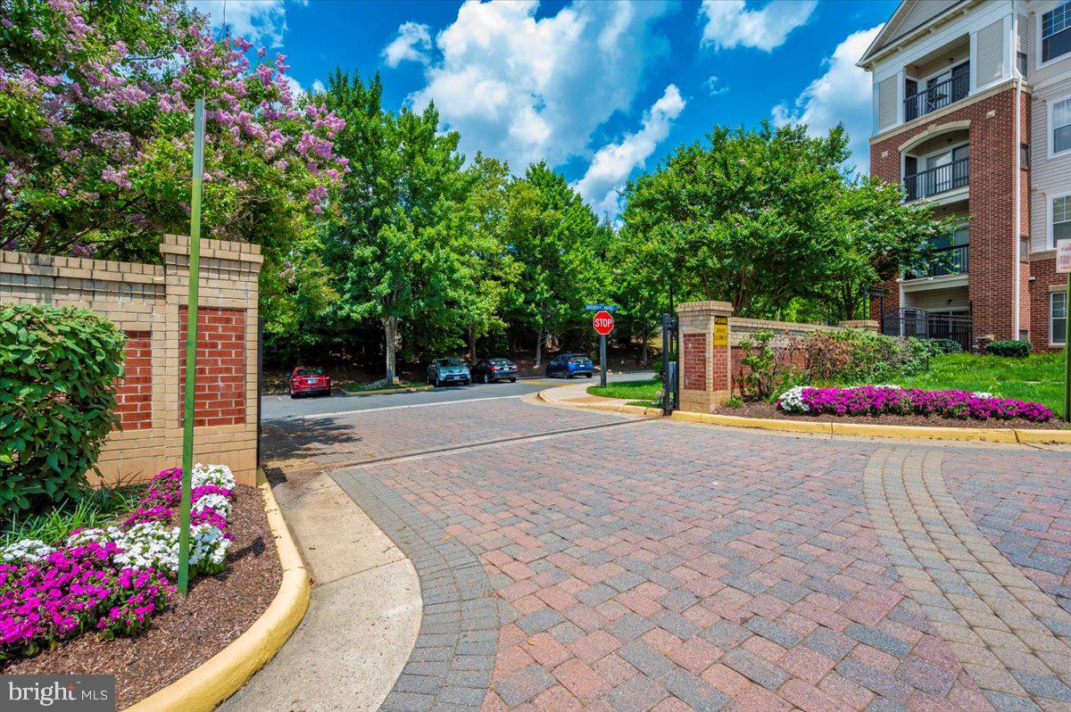3851 ARISTOTLE CT #1-418, FAIRFAX, Virginia 22030, 1 Bedroom Bedrooms, ,1 BathroomBathrooms,Residential,For sale,3851 ARISTOTLE CT #1-418,VAFX2255592 MLS # VAFX2255592