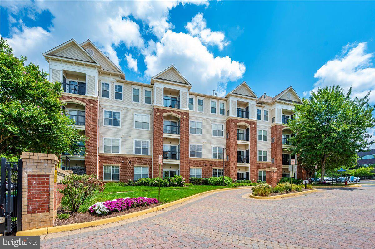 3851 ARISTOTLE CT #1-418, FAIRFAX, Virginia 22030, 1 Bedroom Bedrooms, ,1 BathroomBathrooms,Residential,For sale,3851 ARISTOTLE CT #1-418,VAFX2255592 MLS # VAFX2255592