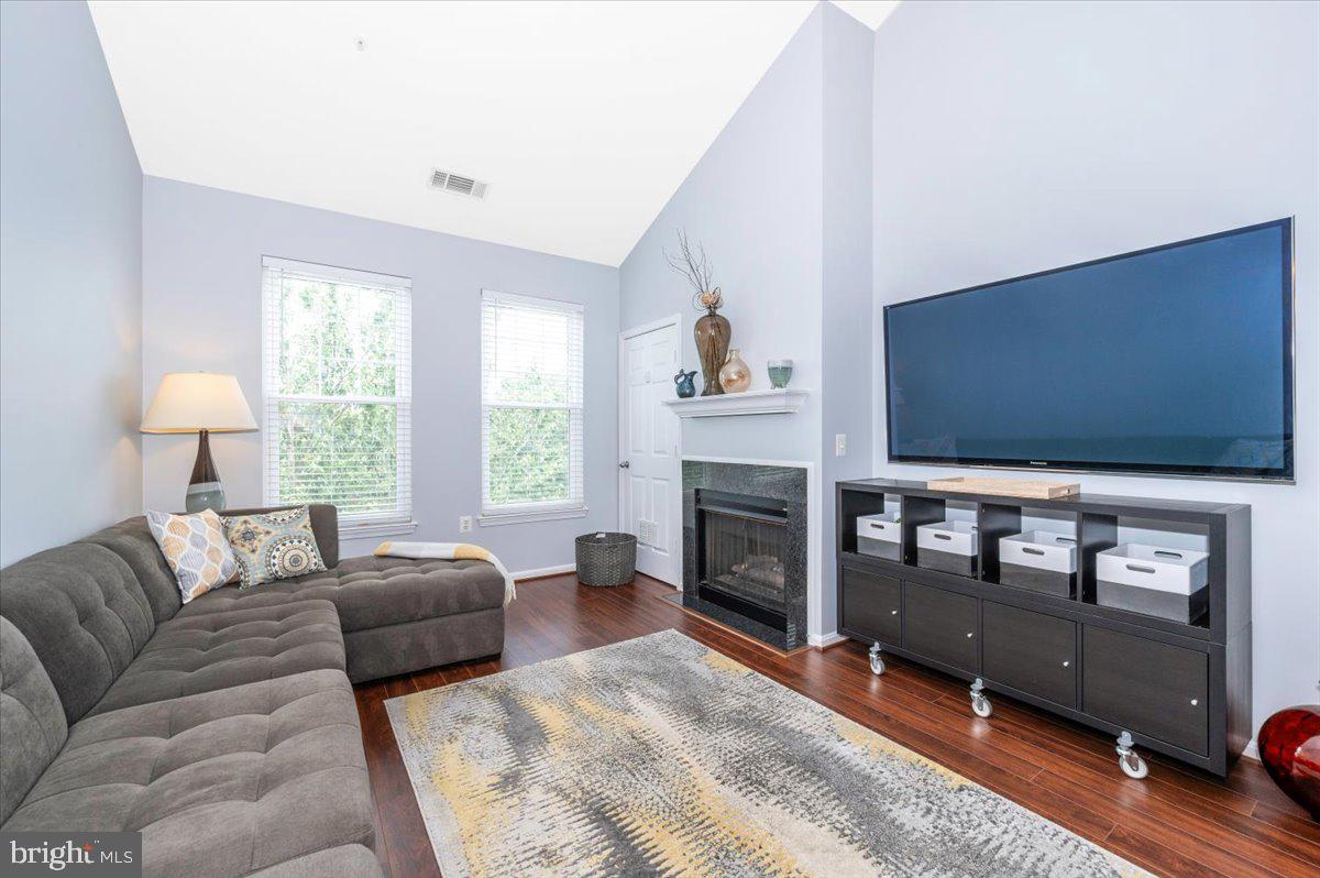 3851 ARISTOTLE CT #1-418, FAIRFAX, Virginia 22030, 1 Bedroom Bedrooms, ,1 BathroomBathrooms,Residential,For sale,3851 ARISTOTLE CT #1-418,VAFX2255592 MLS # VAFX2255592