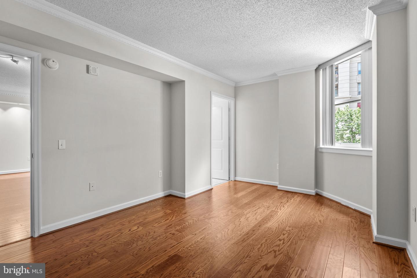 880 N POLLARD ST N #224, ARLINGTON, Virginia 22203, 2 Bedrooms Bedrooms, ,2 BathroomsBathrooms,Residential,For sale,880 N POLLARD ST N #224,VAAR2060822 MLS # VAAR2060822
