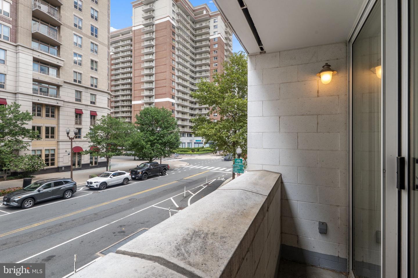880 N POLLARD ST N #224, ARLINGTON, Virginia 22203, 2 Bedrooms Bedrooms, ,2 BathroomsBathrooms,Residential,For sale,880 N POLLARD ST N #224,VAAR2060822 MLS # VAAR2060822