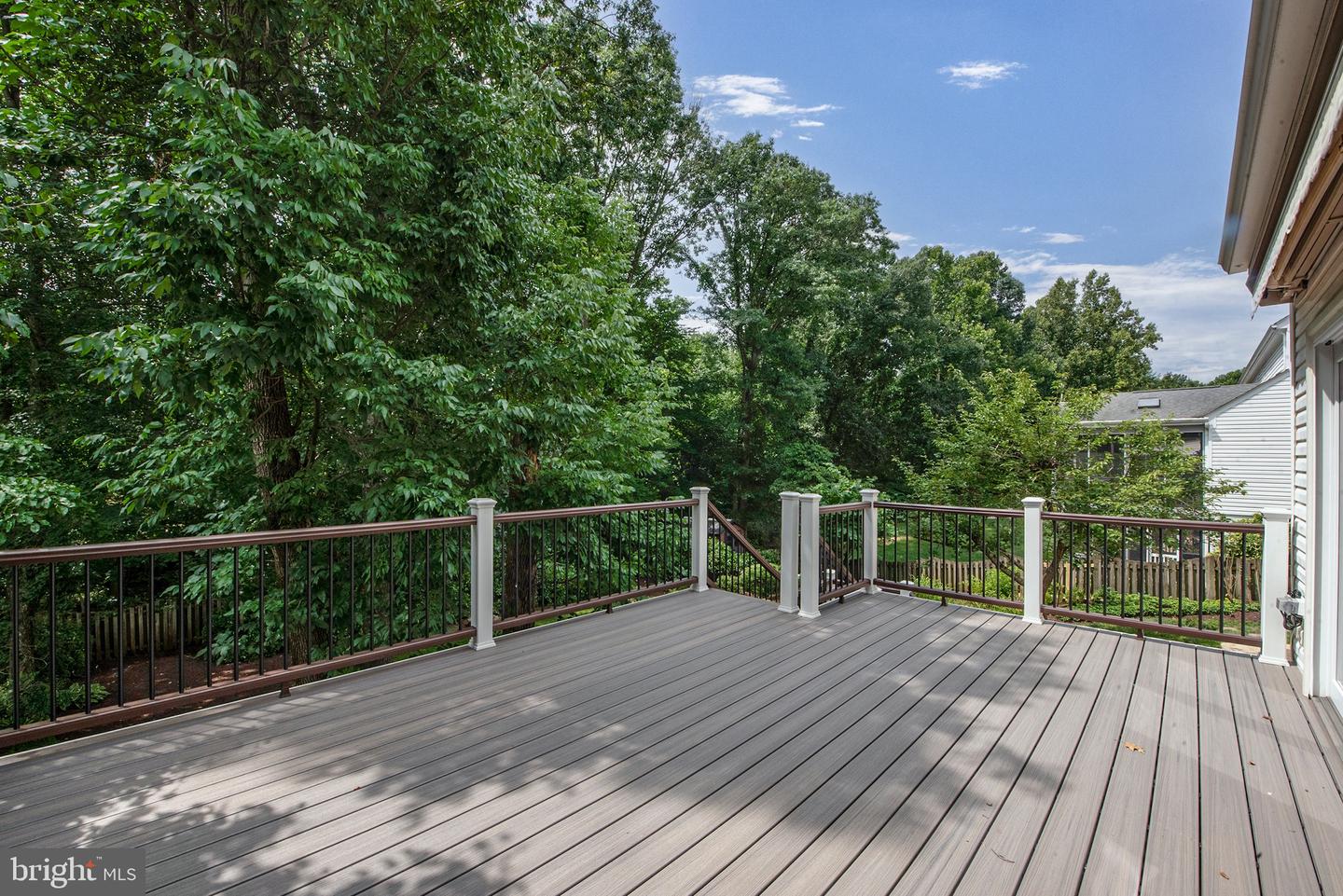 13907 VALLEY COUNTRY DR, CHANTILLY, Virginia 20151, 4 Bedrooms Bedrooms, ,3 BathroomsBathrooms,Residential,For sale,13907 VALLEY COUNTRY DR,VAFX2255600 MLS # VAFX2255600