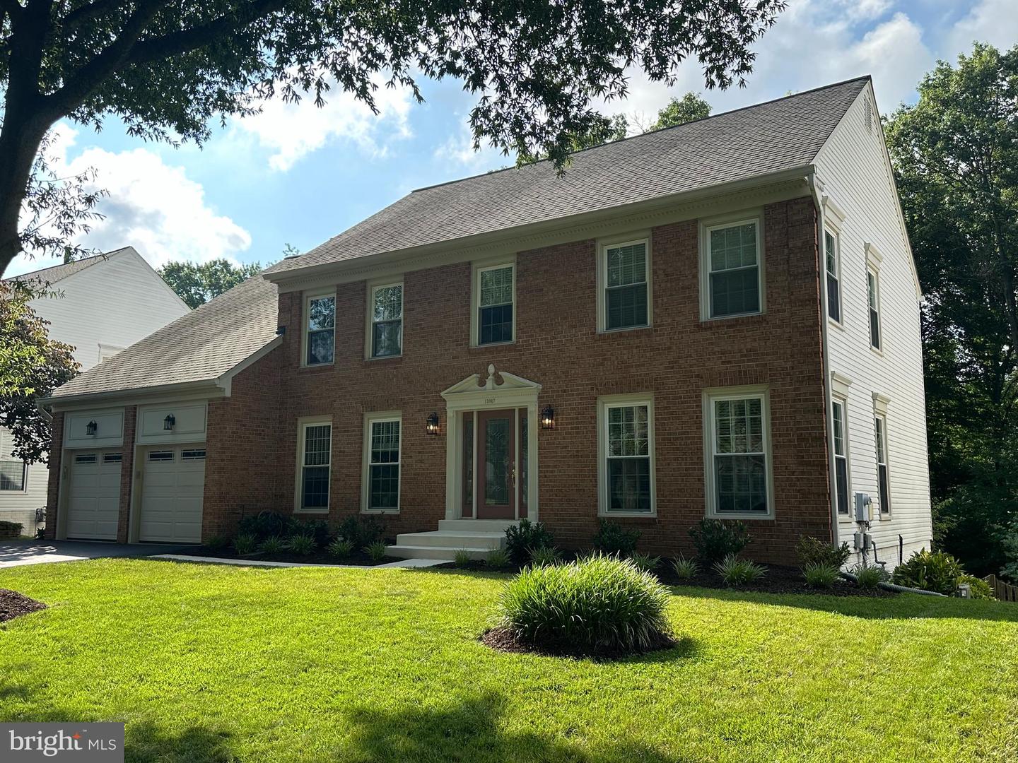 13907 VALLEY COUNTRY DR, CHANTILLY, Virginia 20151, 4 Bedrooms Bedrooms, ,3 BathroomsBathrooms,Residential,For sale,13907 VALLEY COUNTRY DR,VAFX2255600 MLS # VAFX2255600