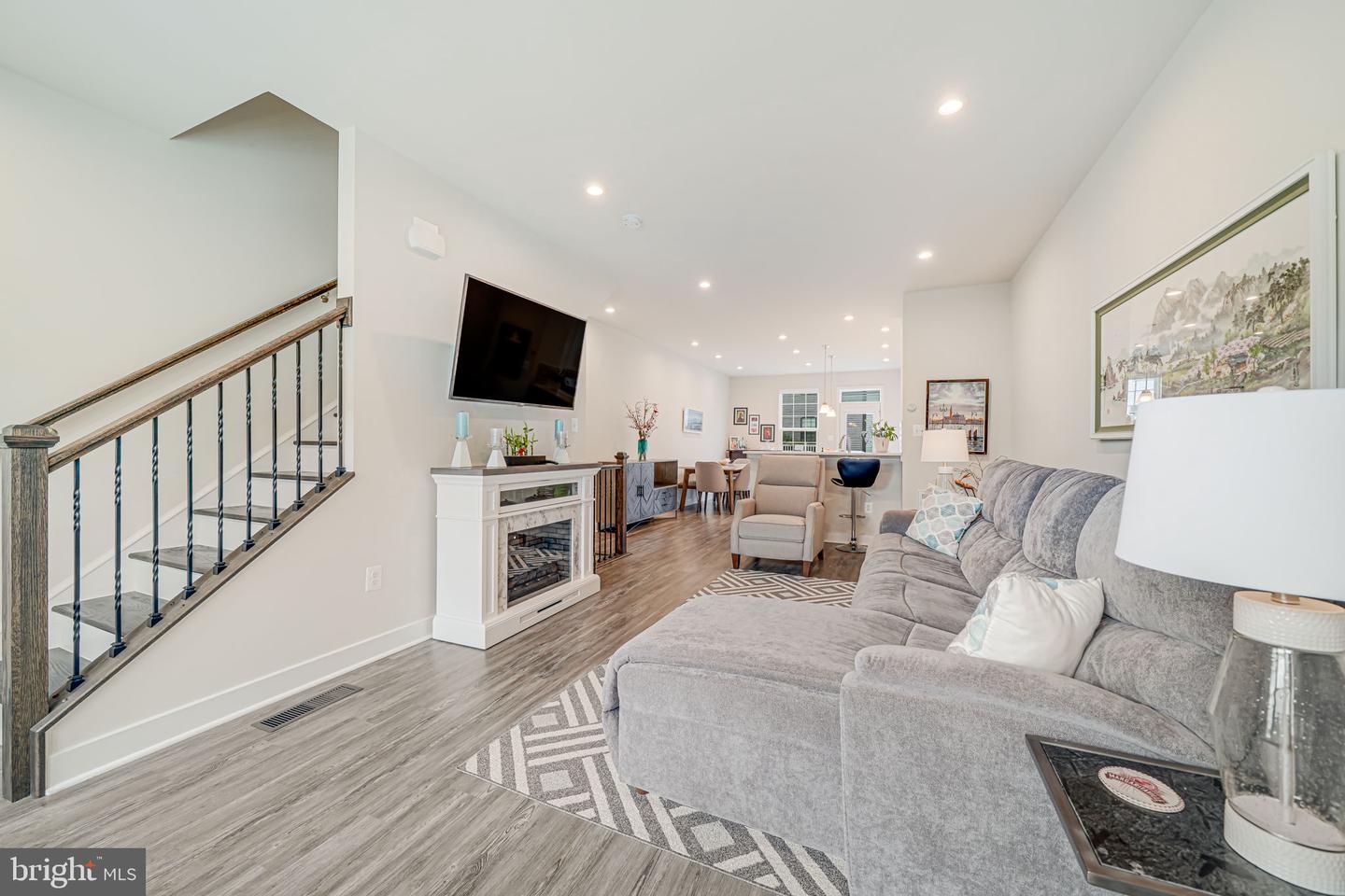 2646 VELOCITY RD, HERNDON, Virginia 20171, 3 Bedrooms Bedrooms, ,4 BathroomsBathrooms,Residential,For sale,2646 VELOCITY RD,VAFX2255632 MLS # VAFX2255632