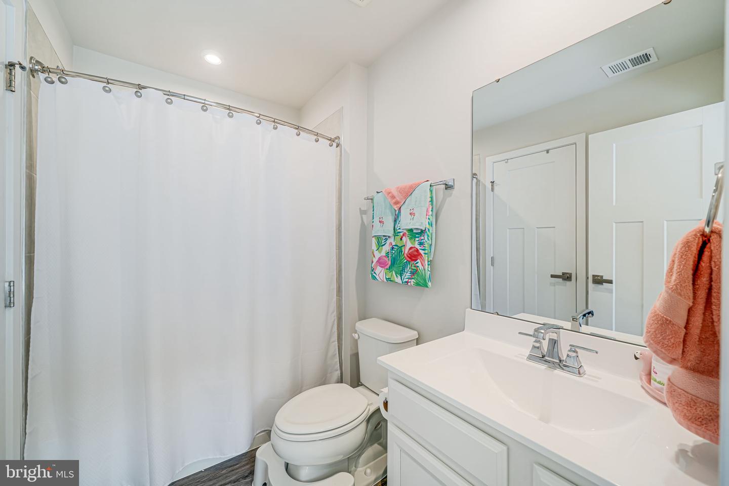 2646 VELOCITY RD, HERNDON, Virginia 20171, 3 Bedrooms Bedrooms, ,4 BathroomsBathrooms,Residential,For sale,2646 VELOCITY RD,VAFX2255632 MLS # VAFX2255632