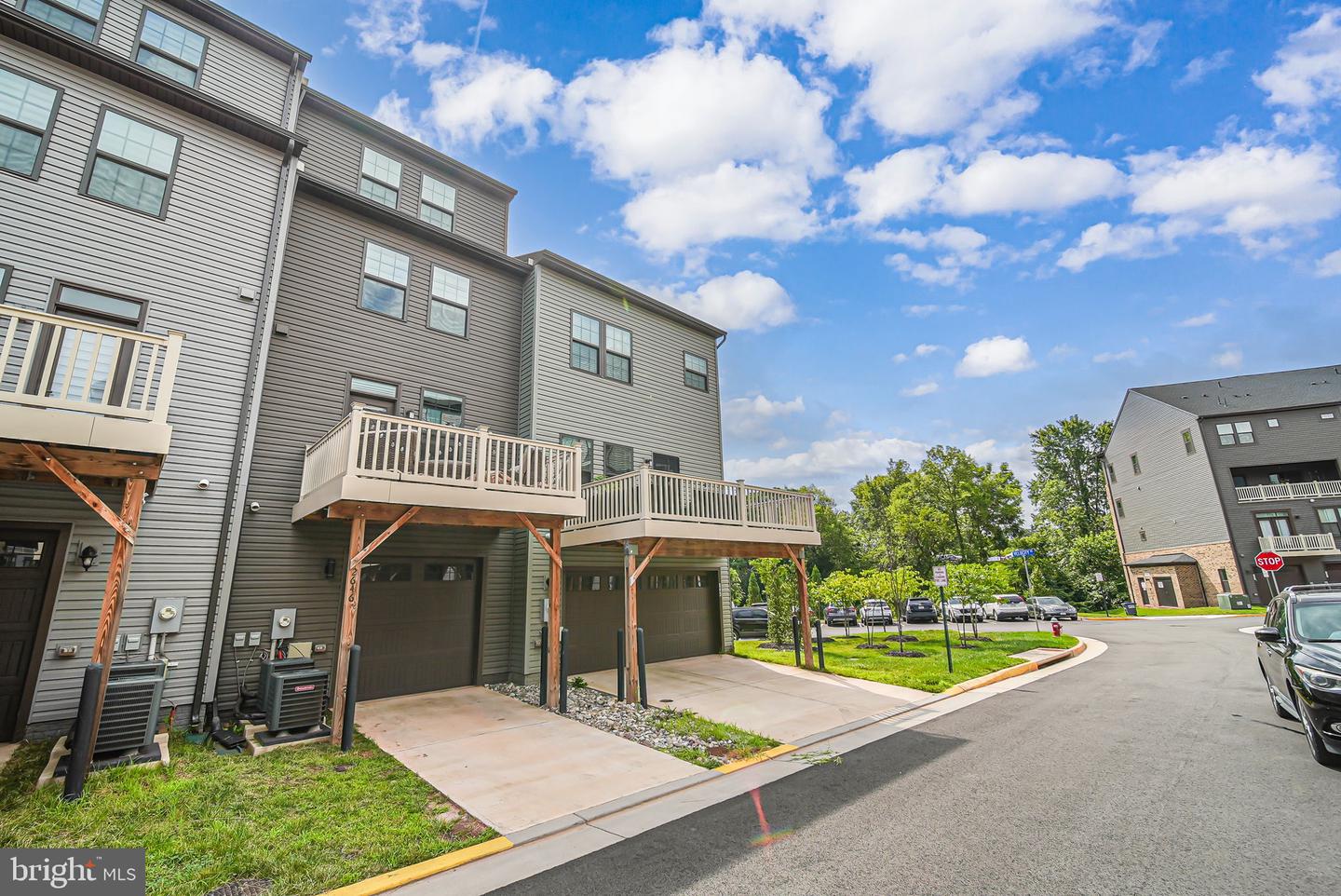 2646 VELOCITY RD, HERNDON, Virginia 20171, 3 Bedrooms Bedrooms, ,4 BathroomsBathrooms,Residential,For sale,2646 VELOCITY RD,VAFX2255632 MLS # VAFX2255632