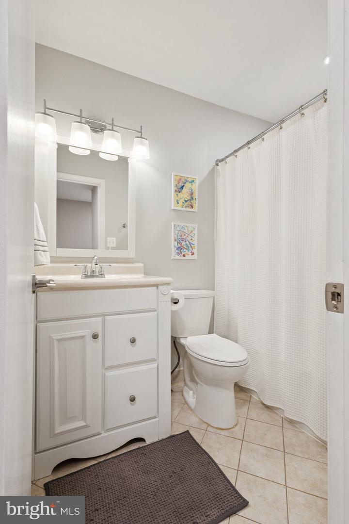 5524 LAKEWHITE CT, FAIRFAX, Virginia 22032, 3 Bedrooms Bedrooms, ,2 BathroomsBathrooms,Residential,For sale,5524 LAKEWHITE CT,VAFX2255638 MLS # VAFX2255638