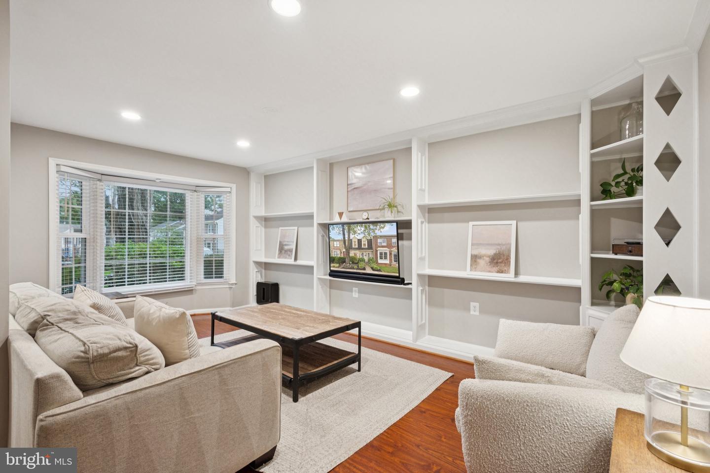 5524 LAKEWHITE CT, FAIRFAX, Virginia 22032, 3 Bedrooms Bedrooms, ,2 BathroomsBathrooms,Residential,For sale,5524 LAKEWHITE CT,VAFX2255638 MLS # VAFX2255638