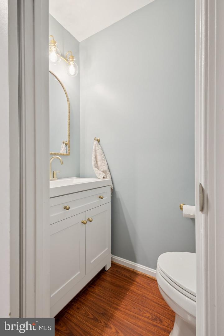 5524 LAKEWHITE CT, FAIRFAX, Virginia 22032, 3 Bedrooms Bedrooms, ,2 BathroomsBathrooms,Residential,For sale,5524 LAKEWHITE CT,VAFX2255638 MLS # VAFX2255638