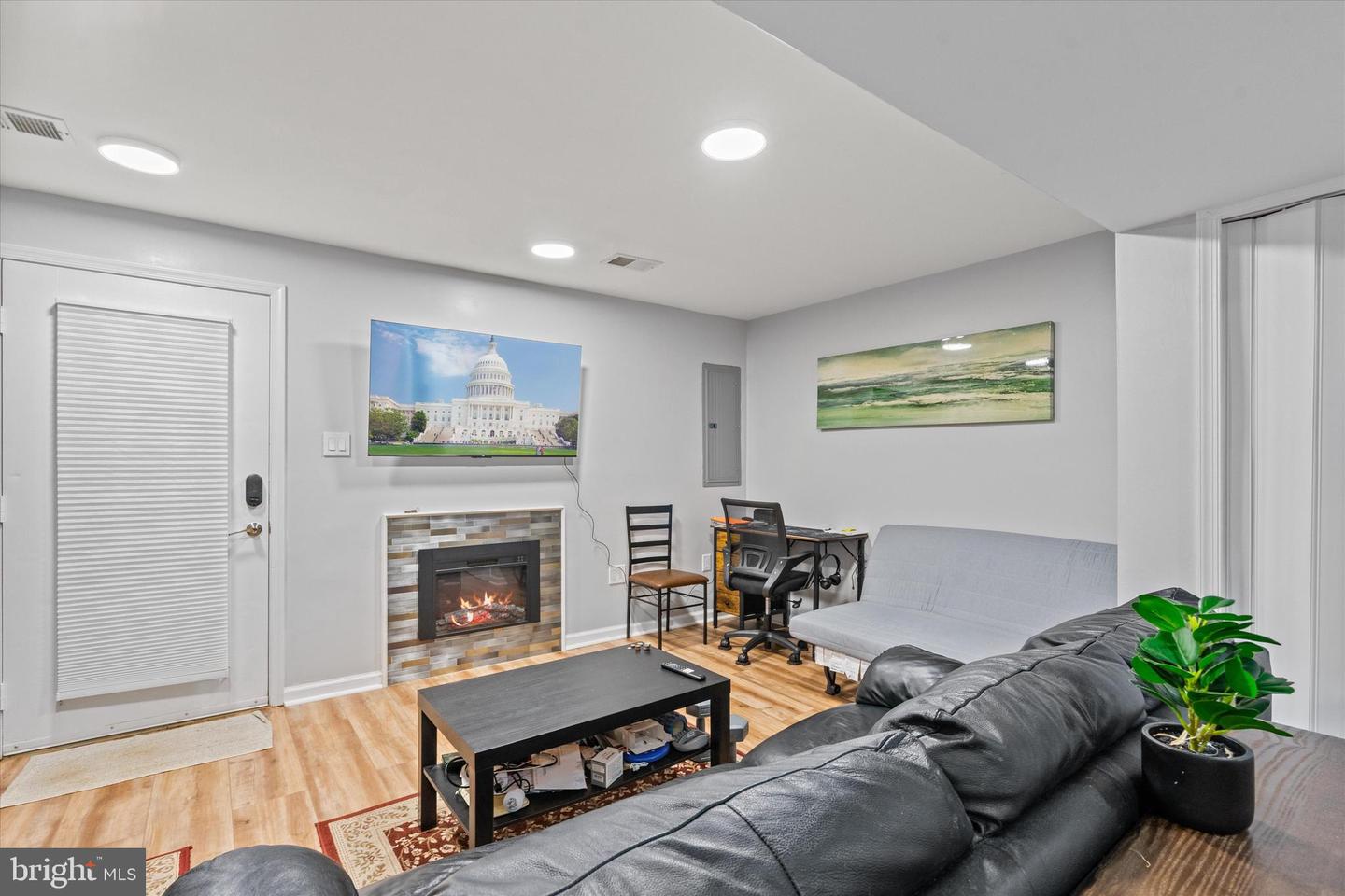 15332 INLET PL, DUMFRIES, Virginia 22025, 3 Bedrooms Bedrooms, ,2 BathroomsBathrooms,Residential,For sale,15332 INLET PL,VAPW2099300 MLS # VAPW2099300