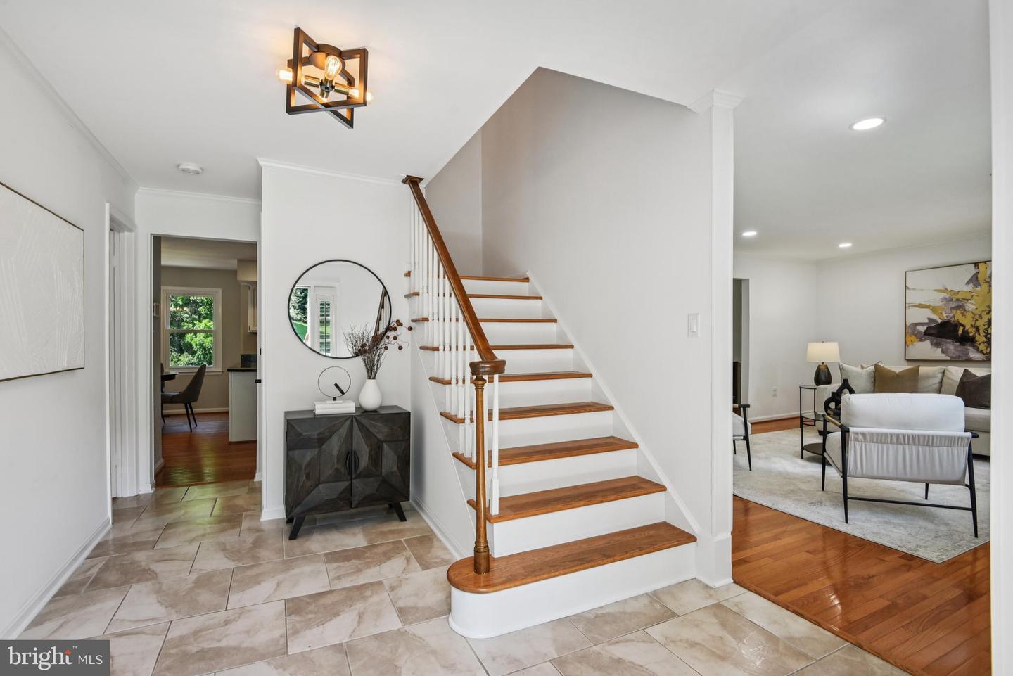 10182 HILLINGTON CT, VIENNA, Virginia 22182, 5 Bedrooms Bedrooms, ,3 BathroomsBathrooms,Residential,For sale,10182 HILLINGTON CT,VAFX2255714 MLS # VAFX2255714