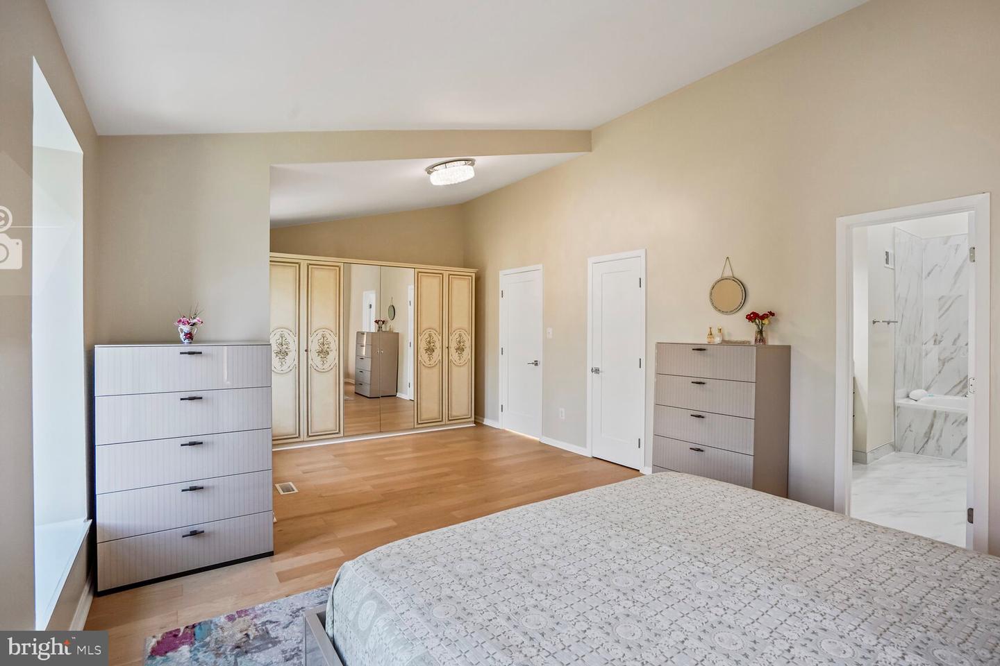 12340 FOX LAKE CT, FAIRFAX, Virginia 22033, 4 Bedrooms Bedrooms, ,3 BathroomsBathrooms,Residential,For sale,12340 FOX LAKE CT,VAFX2255748 MLS # VAFX2255748