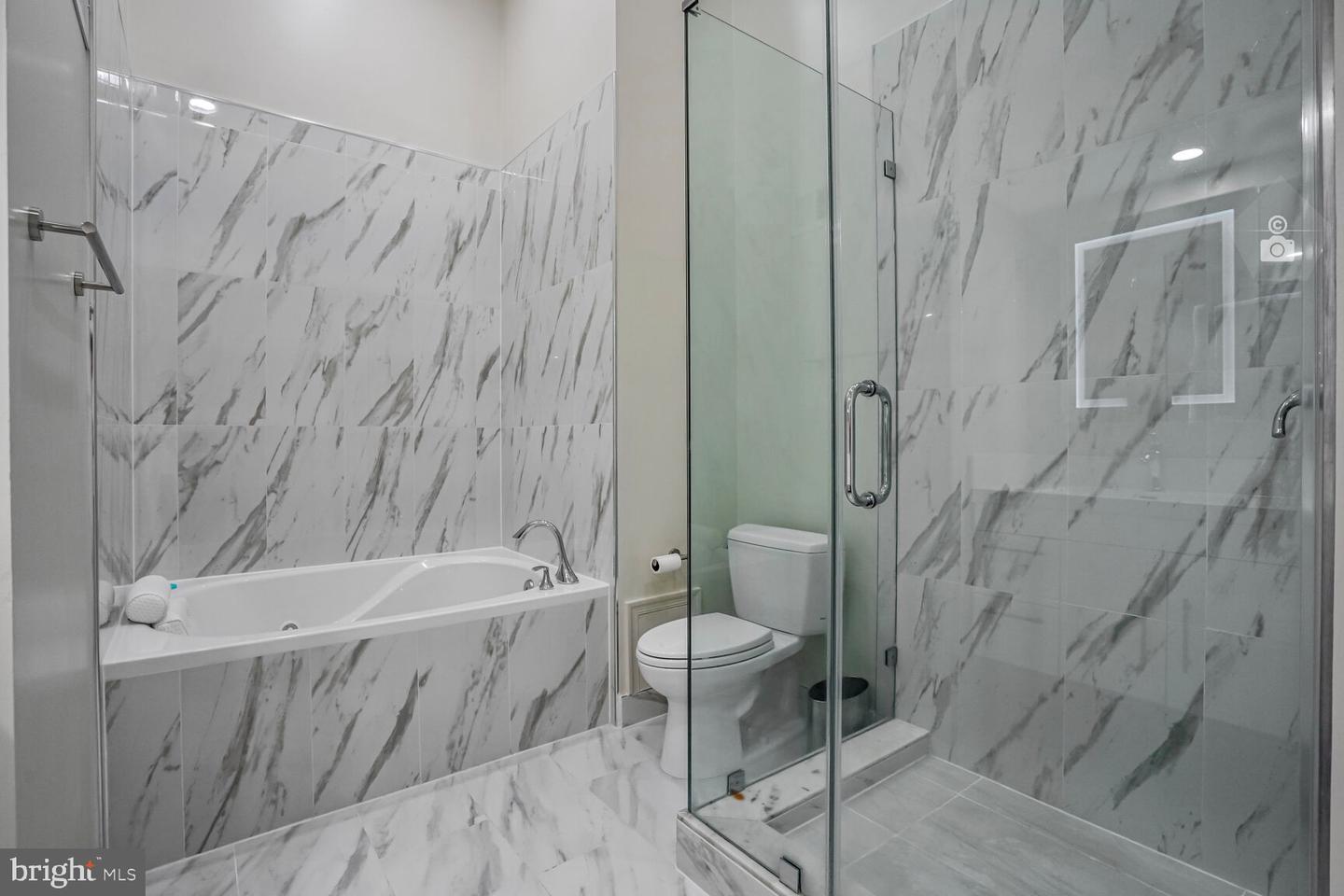 12340 FOX LAKE CT, FAIRFAX, Virginia 22033, 4 Bedrooms Bedrooms, ,3 BathroomsBathrooms,Residential,For sale,12340 FOX LAKE CT,VAFX2255748 MLS # VAFX2255748