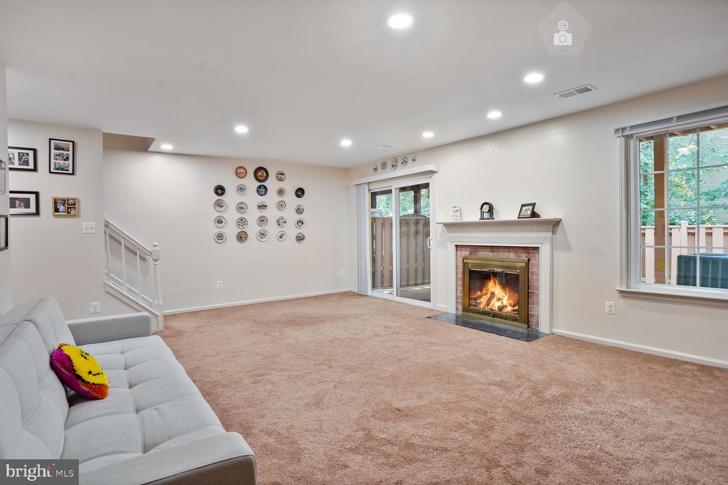 12340 FOX LAKE CT, FAIRFAX, Virginia 22033, 4 Bedrooms Bedrooms, ,3 BathroomsBathrooms,Residential,For sale,12340 FOX LAKE CT,VAFX2255748 MLS # VAFX2255748