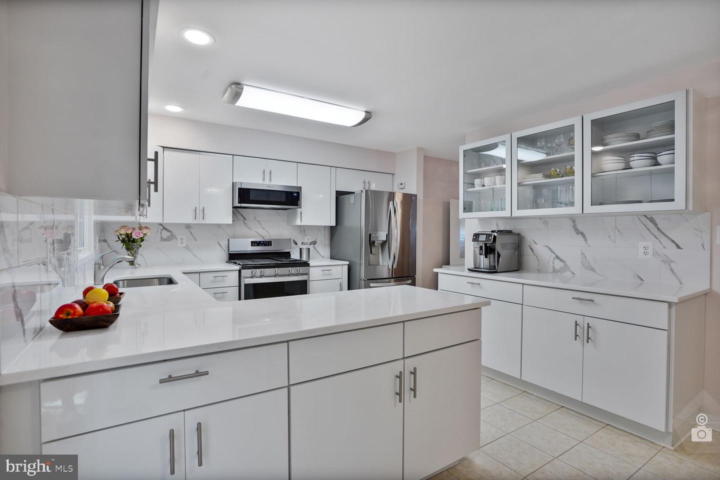 12340 FOX LAKE CT, FAIRFAX, Virginia 22033, 4 Bedrooms Bedrooms, ,3 BathroomsBathrooms,Residential,For sale,12340 FOX LAKE CT,VAFX2255748 MLS # VAFX2255748