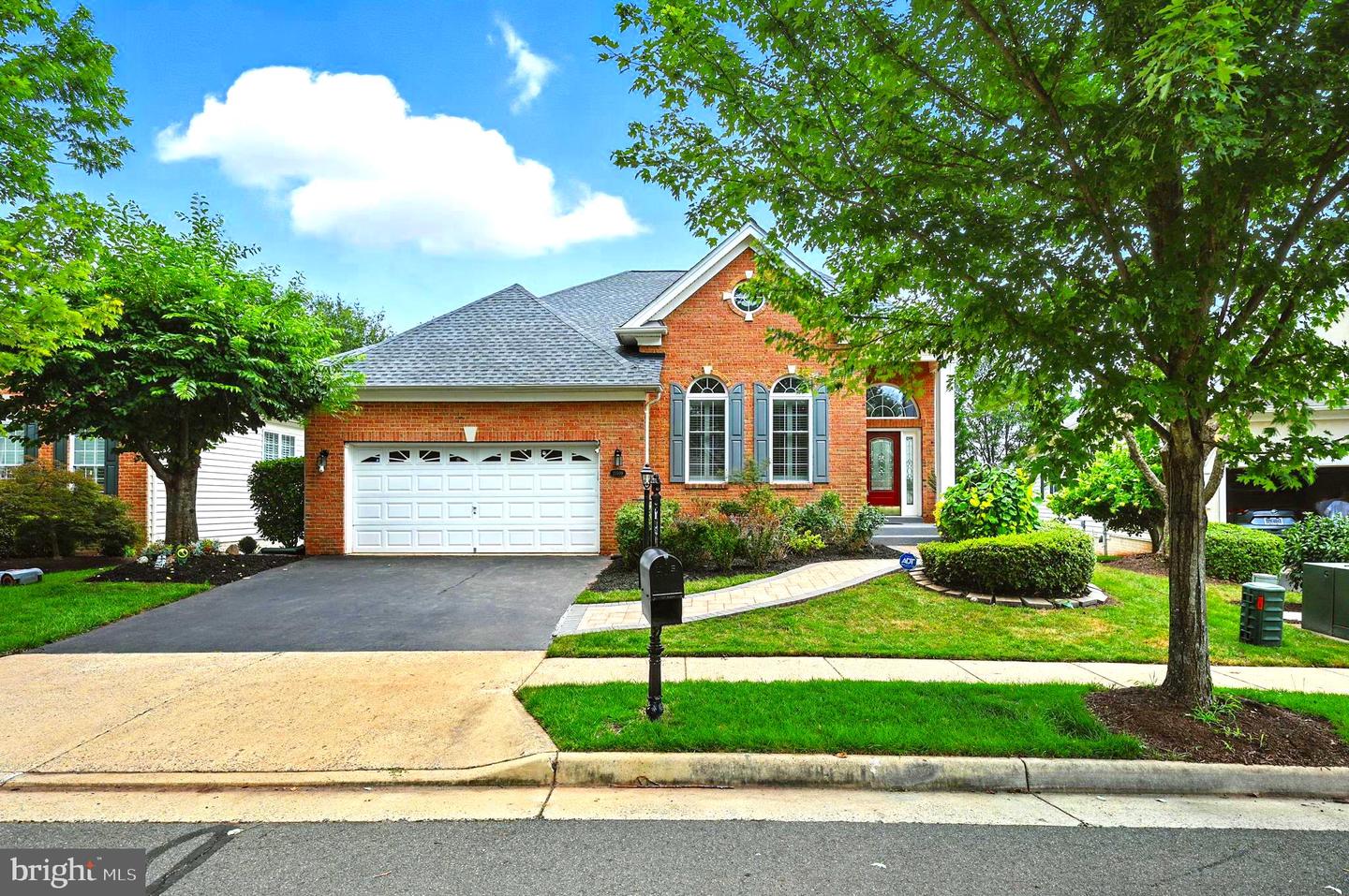 15509 HAGEN WAY, HAYMARKET, Virginia 20169, 2 Bedrooms Bedrooms, ,3 BathroomsBathrooms,Residential,For sale,15509 HAGEN WAY,VAPW2099338 MLS # VAPW2099338