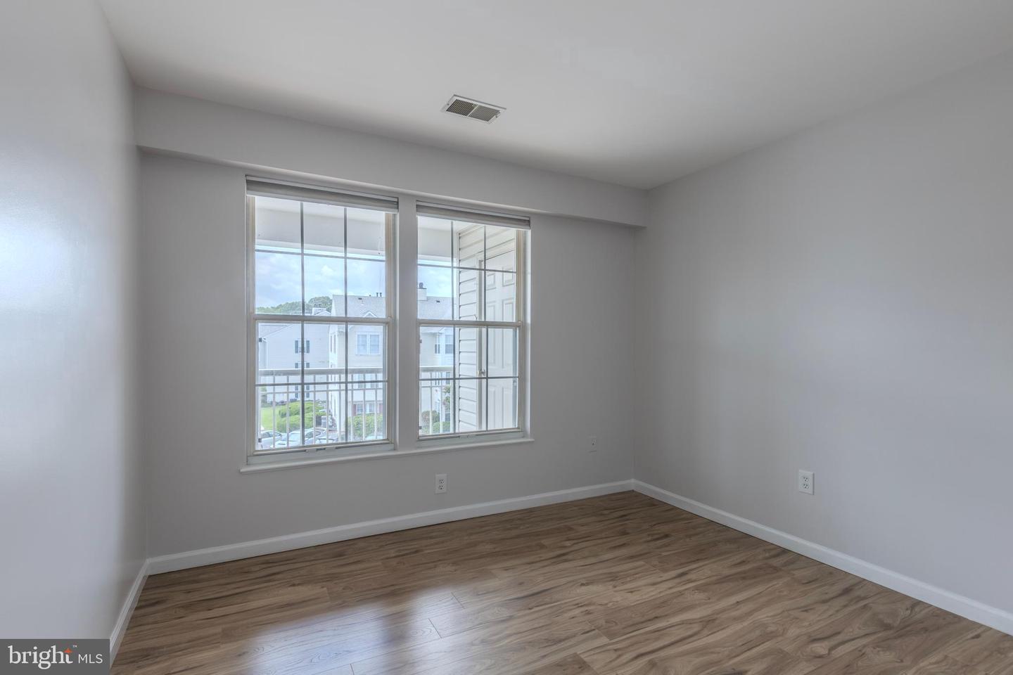 7522 SNOWPEA CT #24, ALEXANDRIA, Virginia 22306, 2 Bedrooms Bedrooms, 5 Rooms Rooms,2 BathroomsBathrooms,Residential,For sale,7522 SNOWPEA CT #24,VAFX2255846 MLS # VAFX2255846