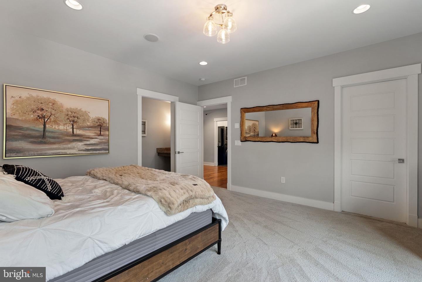 14026 FERN VALLEY LN, LEESBURG, Virginia 20176, 7 Bedrooms Bedrooms, ,6 BathroomsBathrooms,Residential,For sale,14026 FERN VALLEY LN,VALO2102322 MLS # VALO2102322